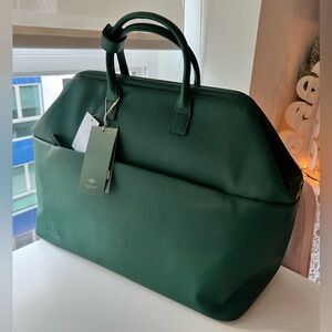 NWT Fast Shipping BEIS x Wicked Weekender in Wicked Green